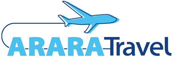 Logo da Arara Travel, uma desenho de um Avião na cor azul com uma linha em um tom de azul mais escuro que segue até o nome da empresa Arara Travel
